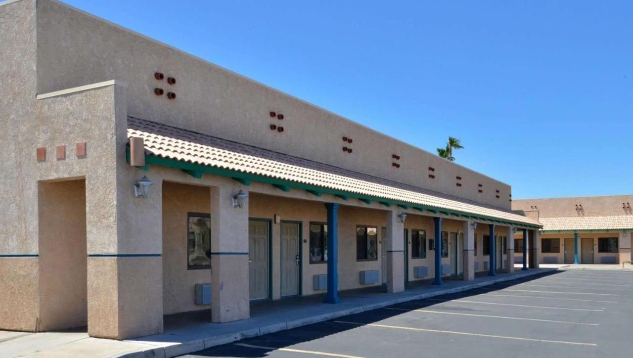 Magnuson Hotel Blythe Exterior photo